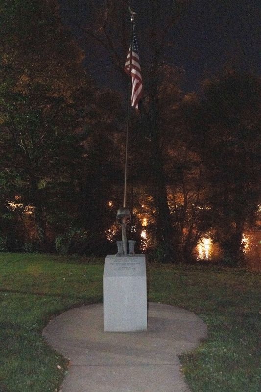 Portland Iraqi and Enduring Freedom Memorial image. Click for full size.