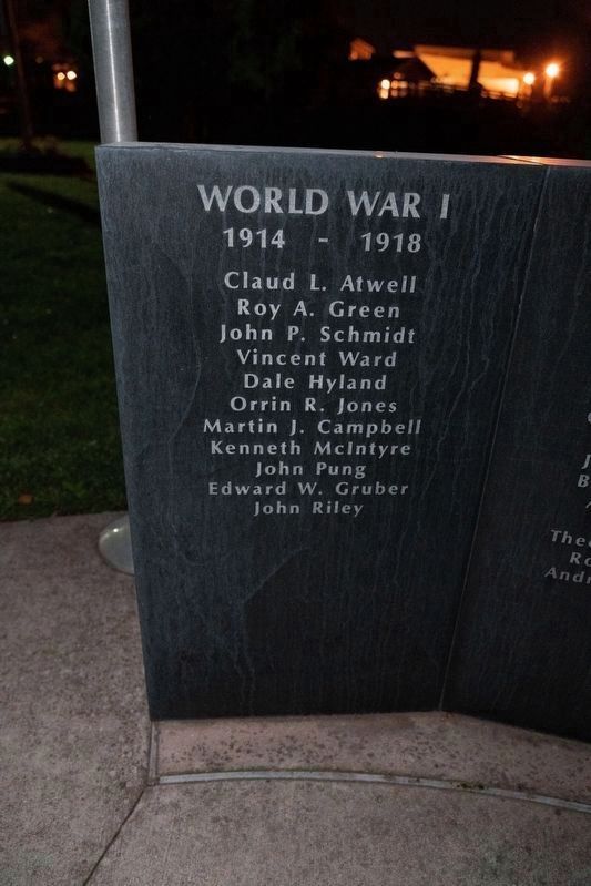 Portland Veterans Memorial image. Click for full size.