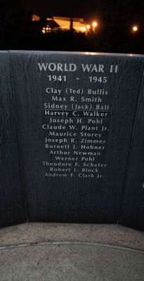 Portland Veterans Memorial image. Click for full size.