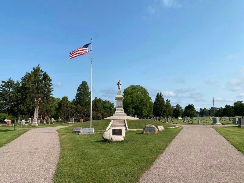 Soldiers & Sailors Monument in Flushing Cemetery image. Click for full size.