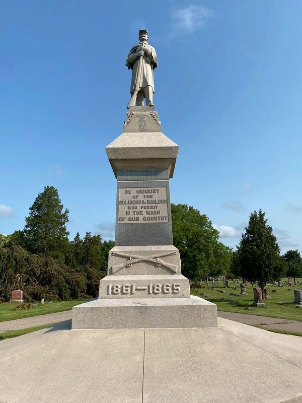 Soldiers and Sailors Monument image. Click for full size.