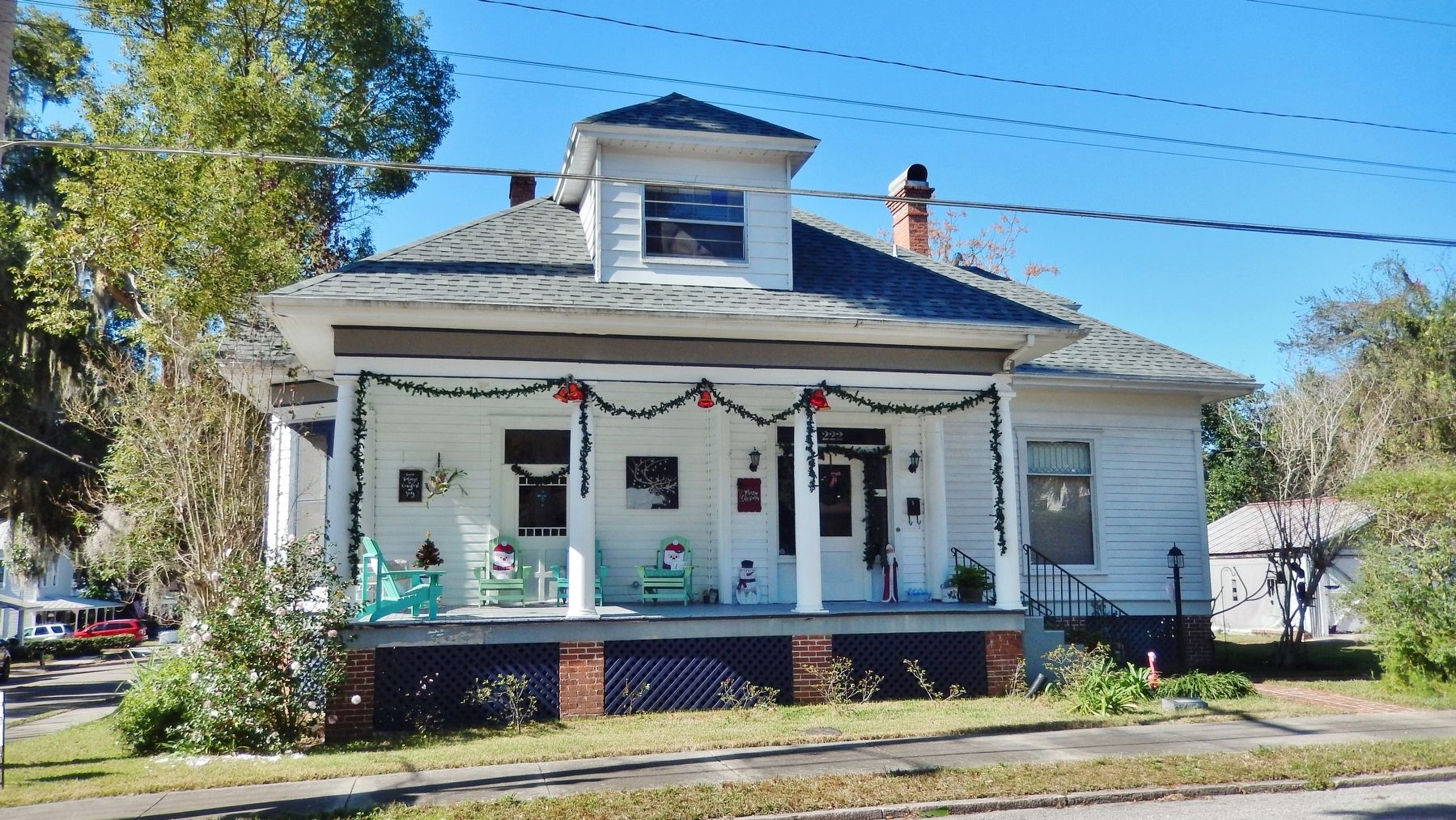 The Gamsby House (<i>east/front elevation</i>) image. Click for full size.