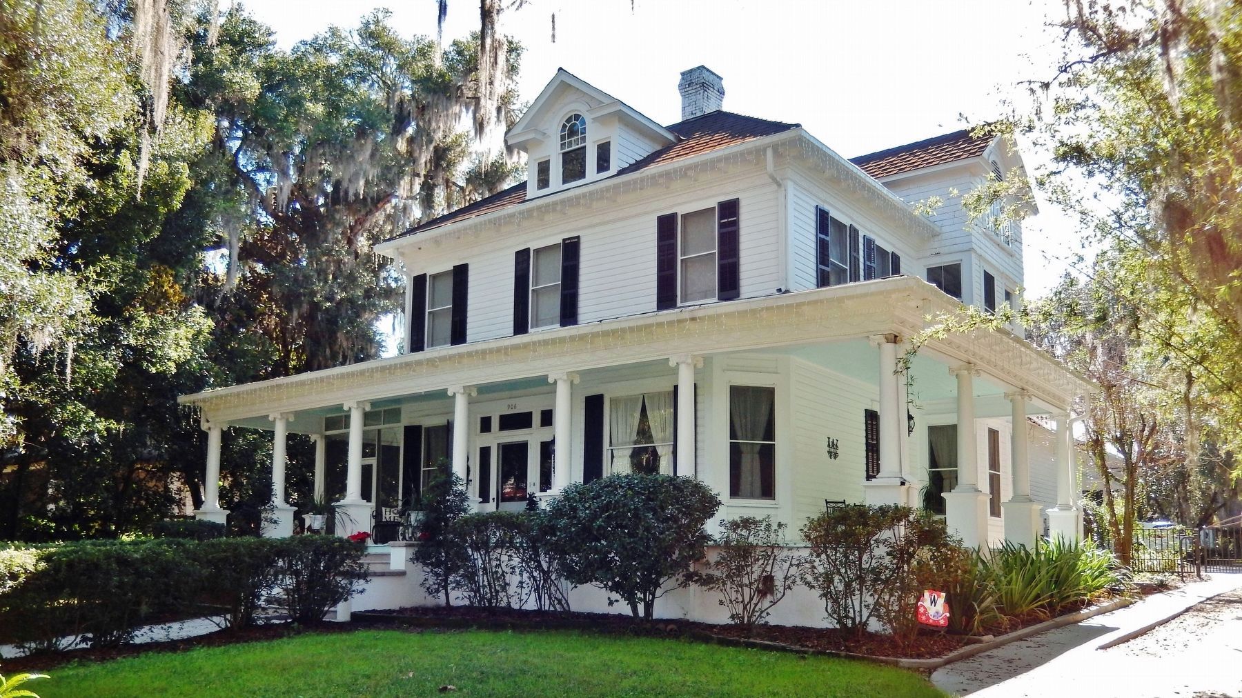 William G. Marshall House (<i>northwest elevation</i>) image. Click for full size.