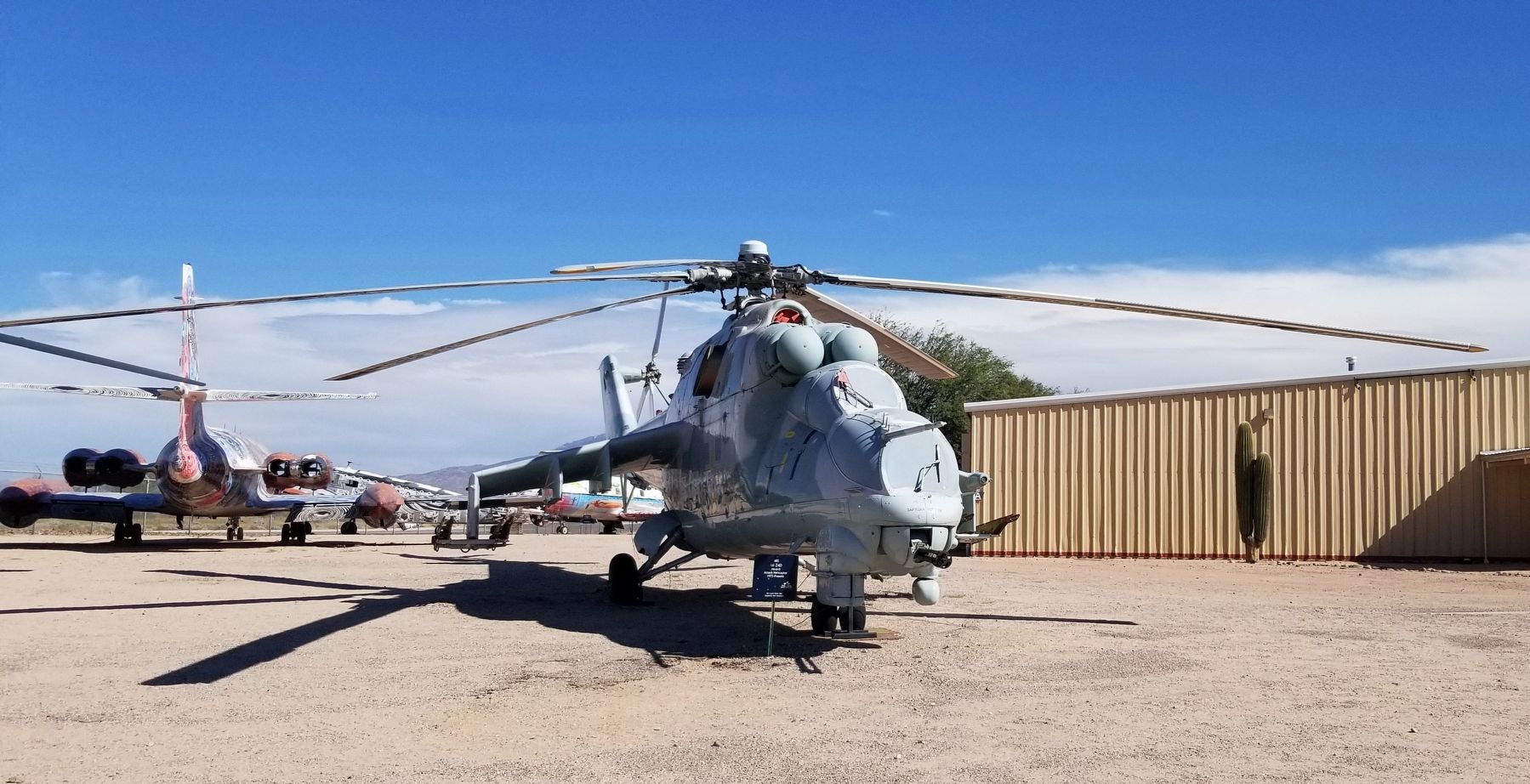 The Mil Mi-24D Hind-D image. Click for full size.