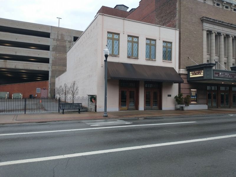 Wakley-McDonough Hall image. Click for full size.