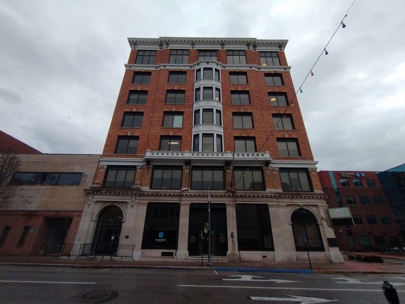 700 Market Square Building and Marker. Click for full size. 700 Market Square Building and Marker image. Click for full size.