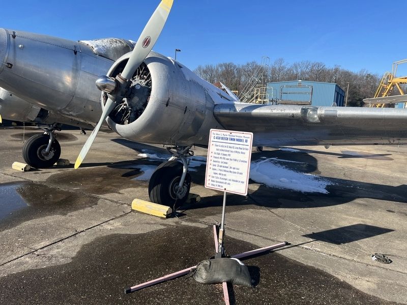C-45H Beech Twin Model 18 Marker image. Click for full size.