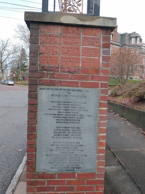 Julia-Ann Square Historic District Arches Dedication Tablet from 2008 image. Click for full size.