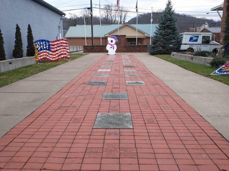 Veterans Memorial Park Marker image. Click for full size.