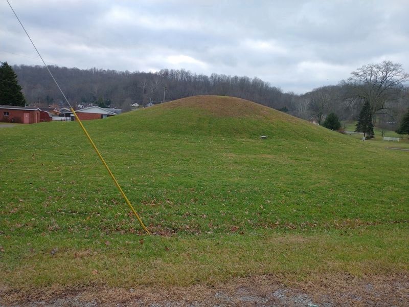 Reynolds Mound and Marker image. Click for full size.