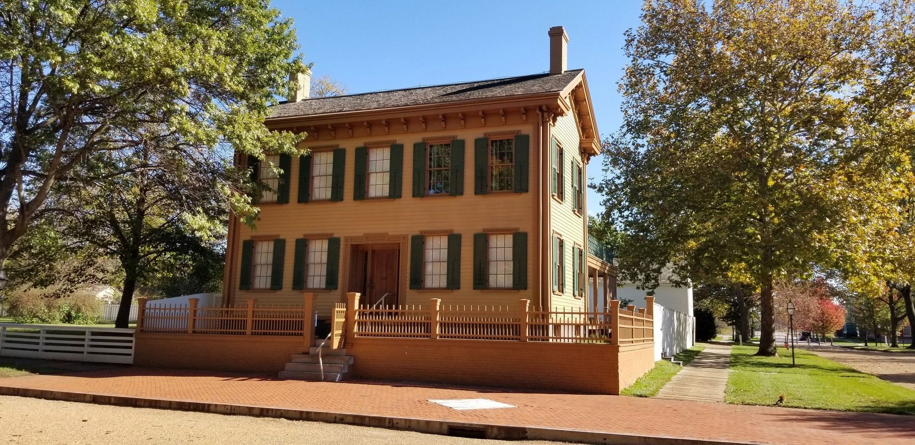 The Lincoln Family Home image. Click for full size.