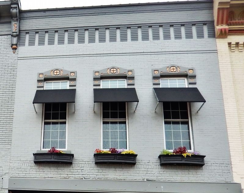 Lamm Building (<i>second story detail</i>). Click for full size. Lamm Building (<i>second story detail</i>) image. Click for full size.