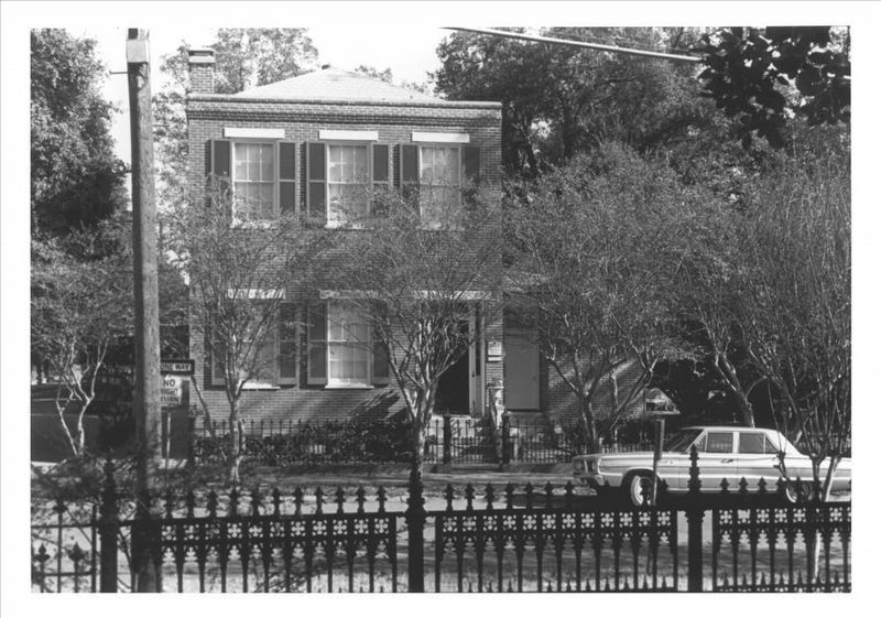Dr. Charles H. Dubbs Townhouse image. Click for more information.