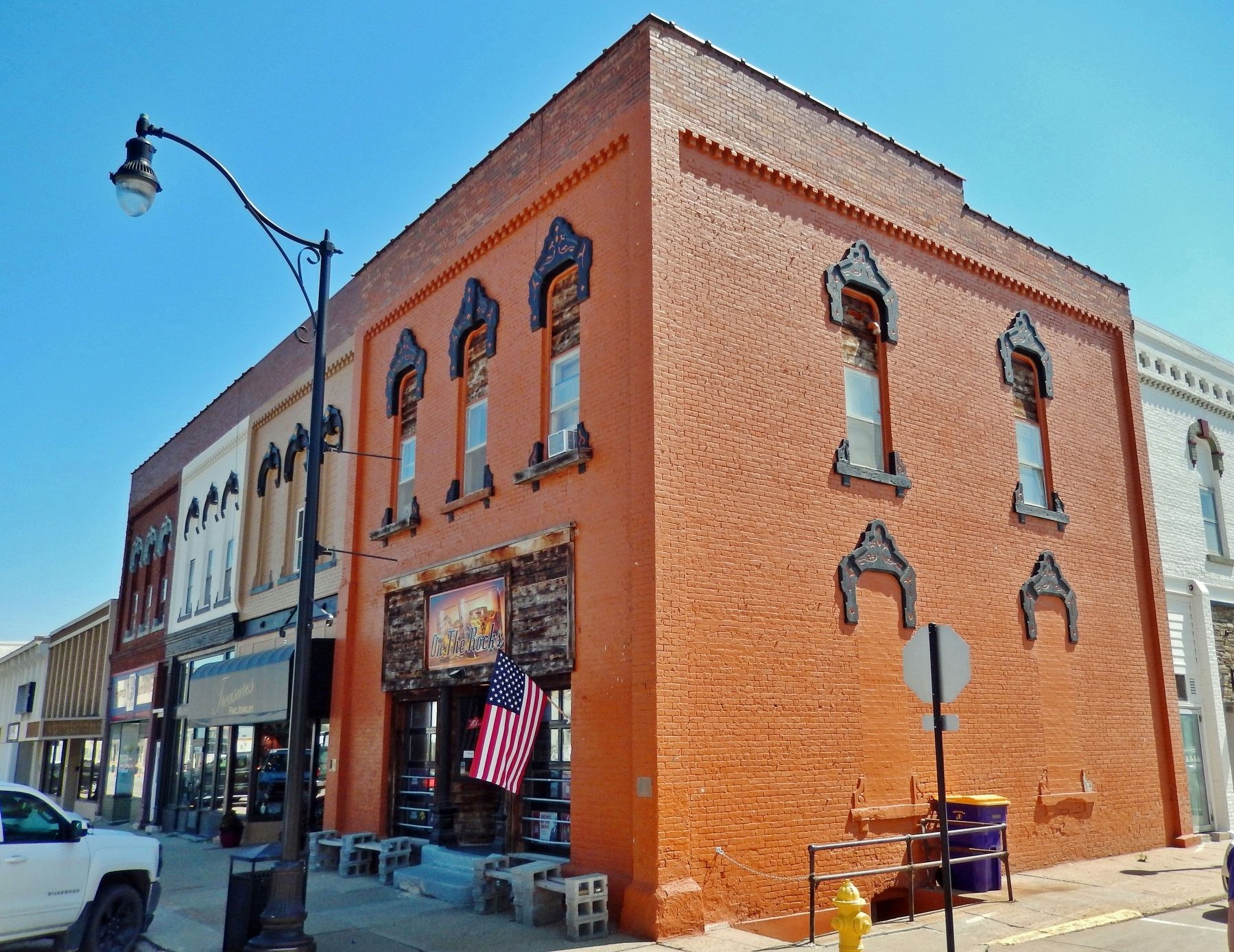 100 North Howard Street (<i>southwest elevation</i>) image. Click for full size.