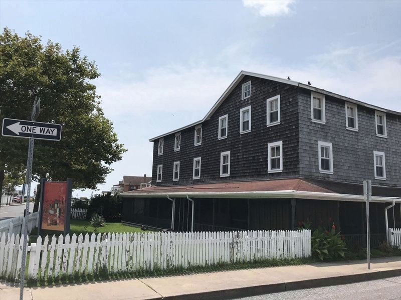 The Henry Hotel Marker image. Click for full size.