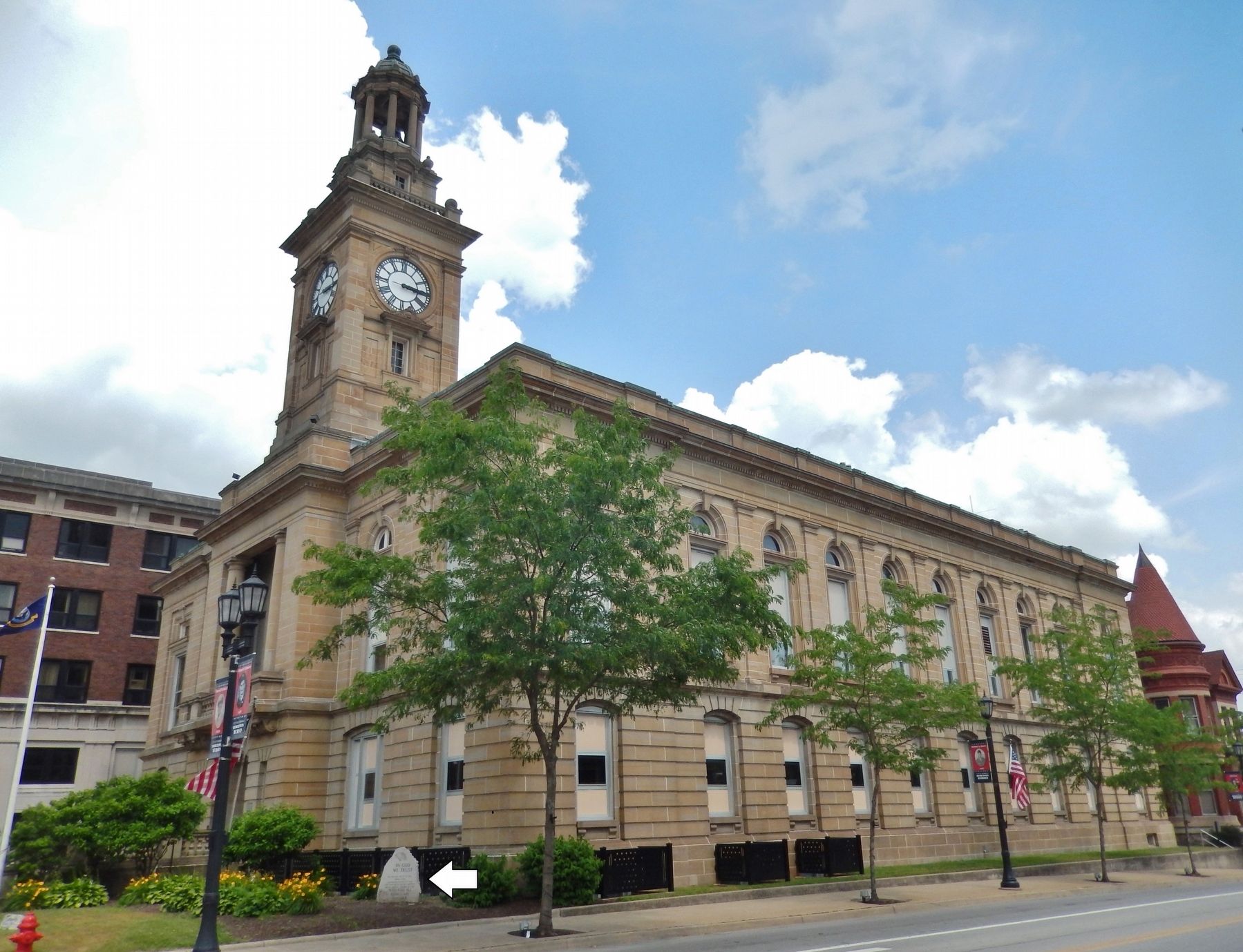 Huron County Courthouse image. Click for full size.
