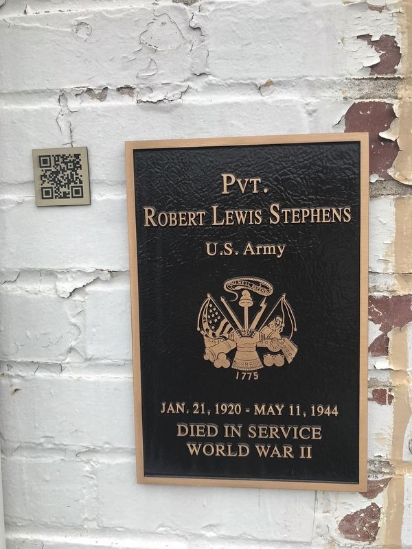 Pvt. Robert Lewis Stephens Marker image. Click for full size.