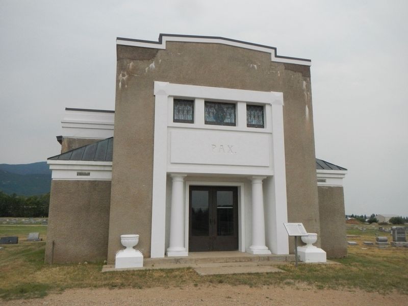Red Lodge Communal Mausoleum and Marker image. Click for full size.