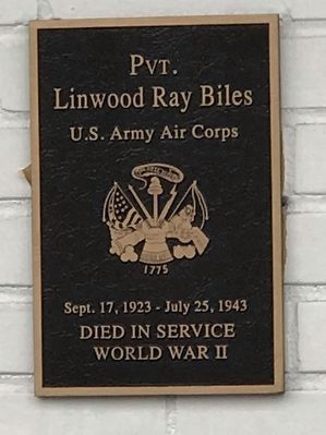 Pvt. Linwood Ray Biles Marker image. Click for full size.