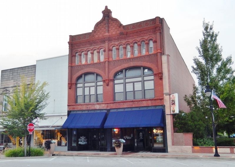 122-124 West State Street<br>Courthouse Square Historic District image. Click for full size.