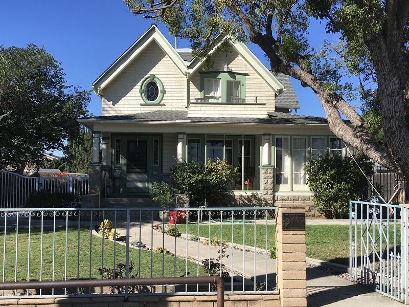 The Meredith Home and Marker image. Click for full size.
