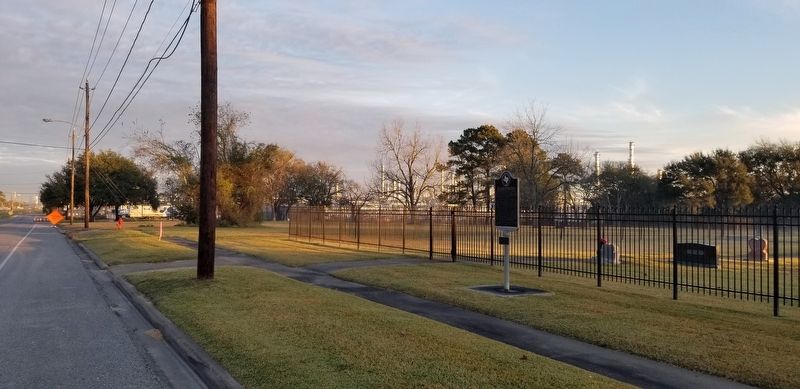 The view of the First United Methodist Church and Cemetery of Mont Belvieu Marker from the street image. Click for full size.