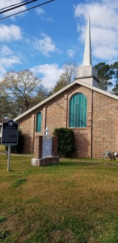 The West Beulah Missionary Baptist Church and Marker image. Click for full size.