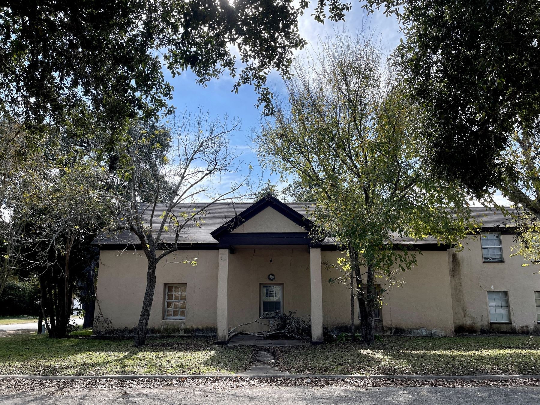 Judge Pryor Lea Home with Marker image. Click for full size.