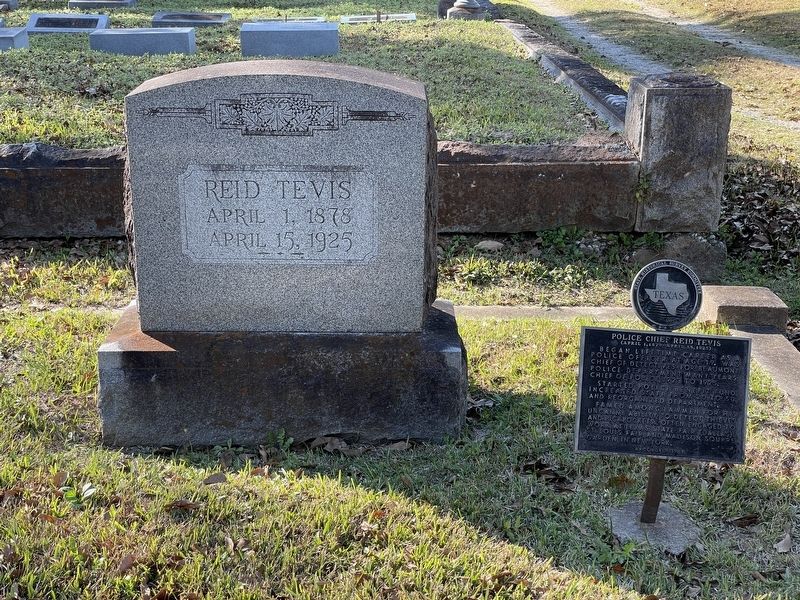 Police Chief Reid Tevis Grave Marker. Click for full size. Police Chief Reid Tevis Grave Marker image. Click for full size.