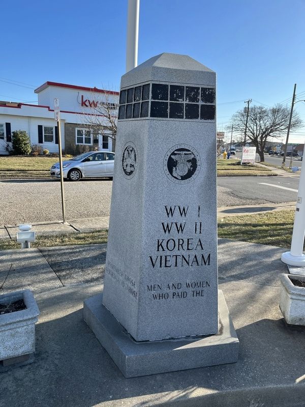 Veterans Memorial image. Click for full size.