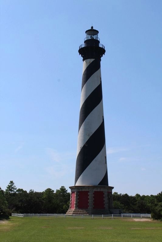 Cape Hatteras Lighthouse. Click for full size. Cape Hatteras Lighthouse image. Click for full size.