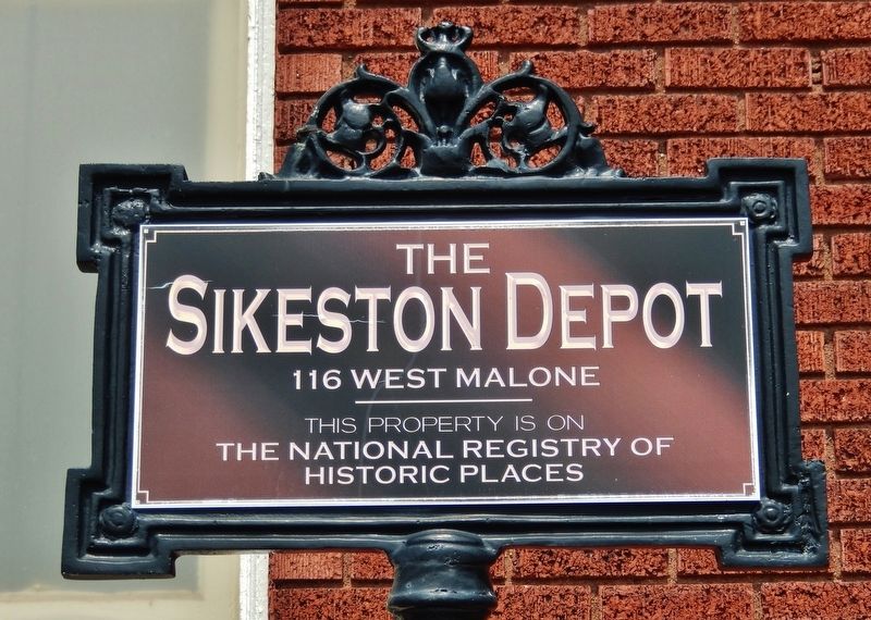 The Sikeston Depot Marker image. Click for full size.