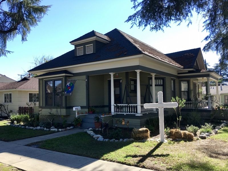 Huck Residence image. Click for full size.