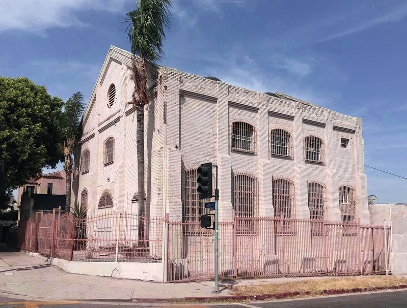 Nearby Historic Building image. Click for full size.