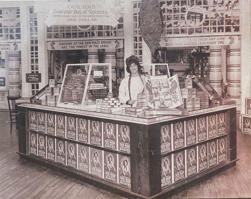 Marker inset: Sun-Maid Raisin Girl and Raisins image. Click for full size.