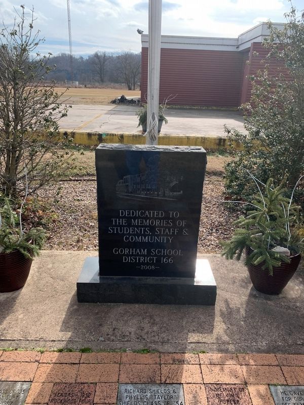 Nearby dedication plaque for students of the school image. Click for full size.