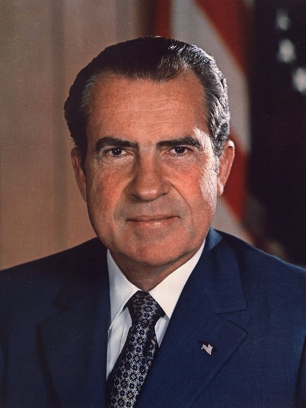 Richard Nixon Official Potrait image. Click for full size.