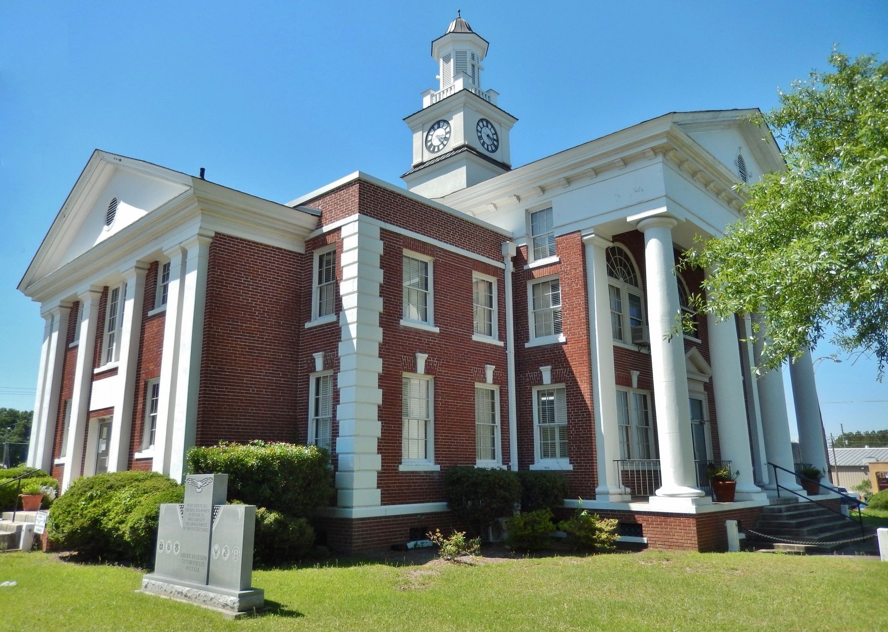 Taylor County War Memorial image. Click for full size.