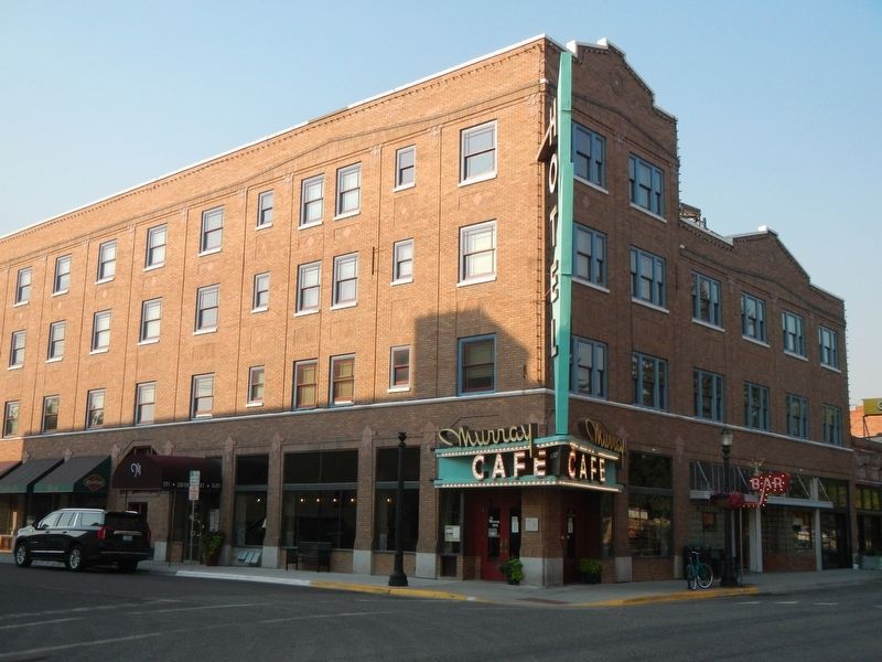 Murray Hotel and Marker image. Click for full size.