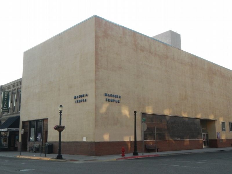 and First National Bank / Masonic Temple Marker image. Click for full size.