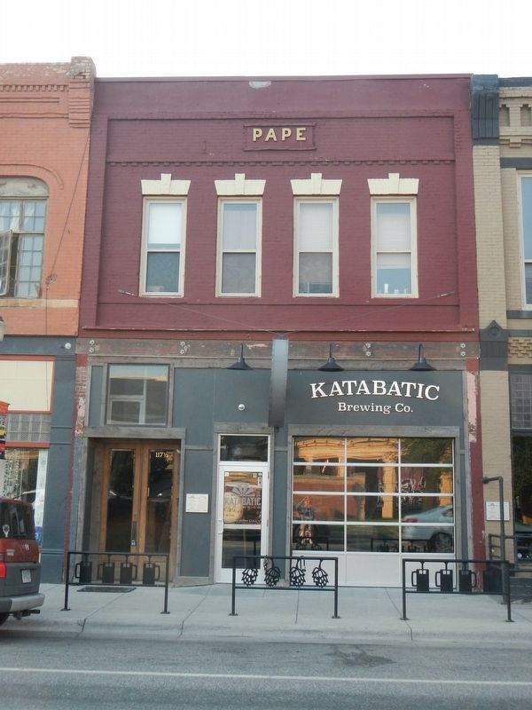 Pape Building and Marker image. Click for full size.