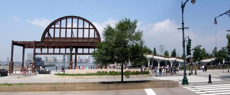The Cunard Line arch image. Click for full size.