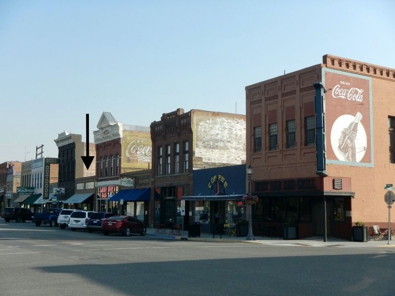 112 North Main Street Building image. Click for full size.