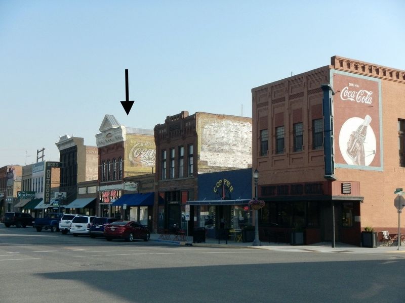 Harvat Block Building image. Click for full size.