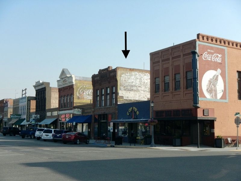 East side of the 100 block of North Main Street. image. Click for full size.