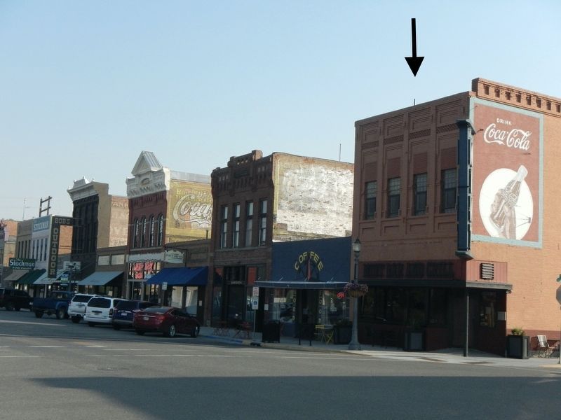 East side of the 100 block of North Main Street. image. Click for full size.