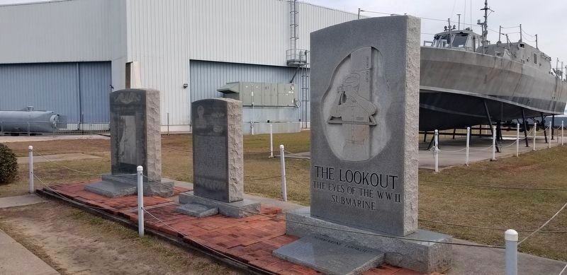 "Take Her Down!" Marker - middle marker - one of three submariner monuments image. Click for full size.