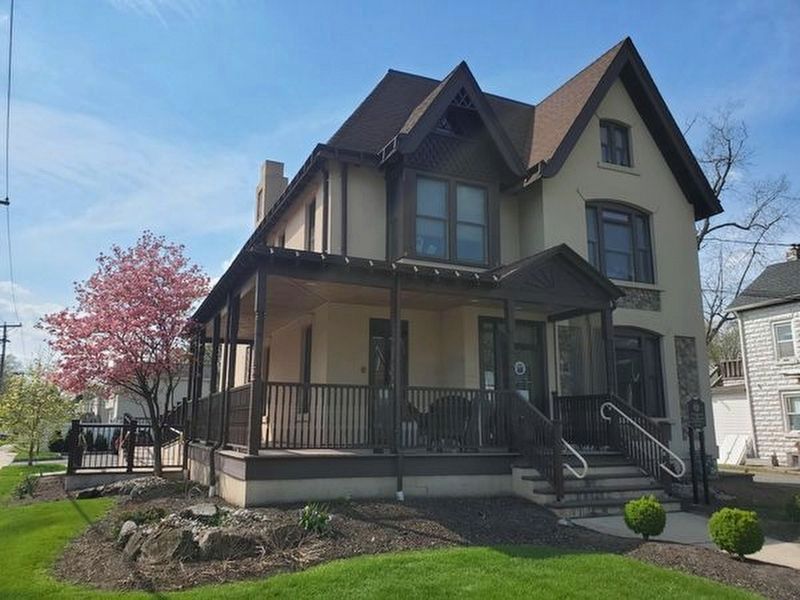 Fitz Randolph-Csaki House image. Click for full size.