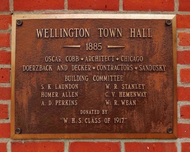 Wellington Town Hall Plaque image. Click for full size.