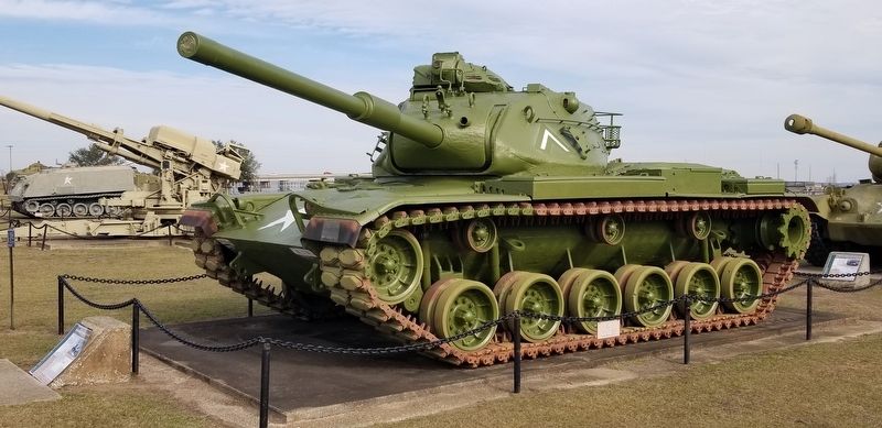 Side view of the M60A1 tank image. Click for full size.